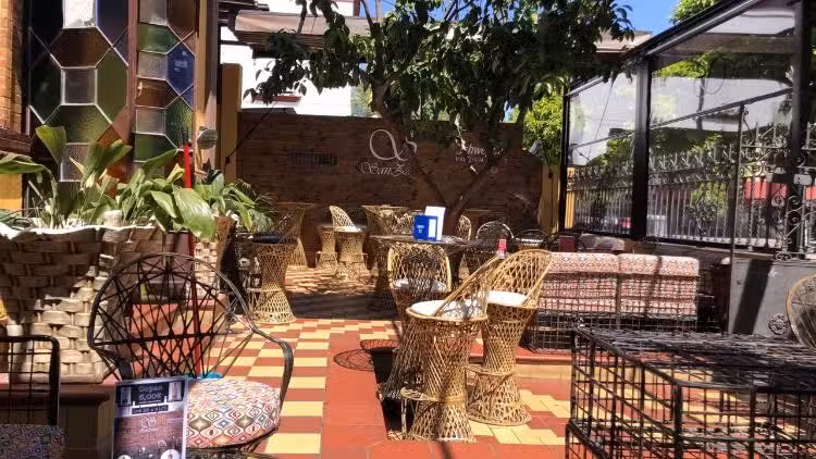 Sanzara Caf&eacute; &ndash; Copas