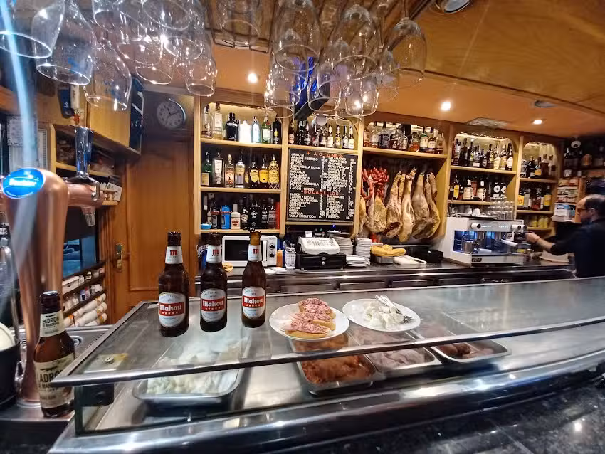 Segovia bar