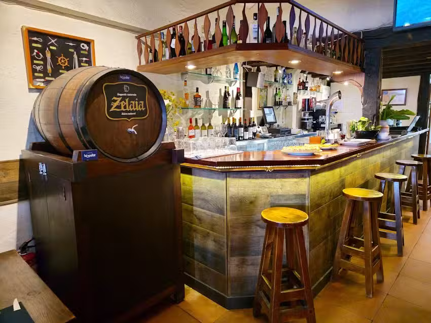 Sidrateka BIONDAR &ndash; asador y sidras