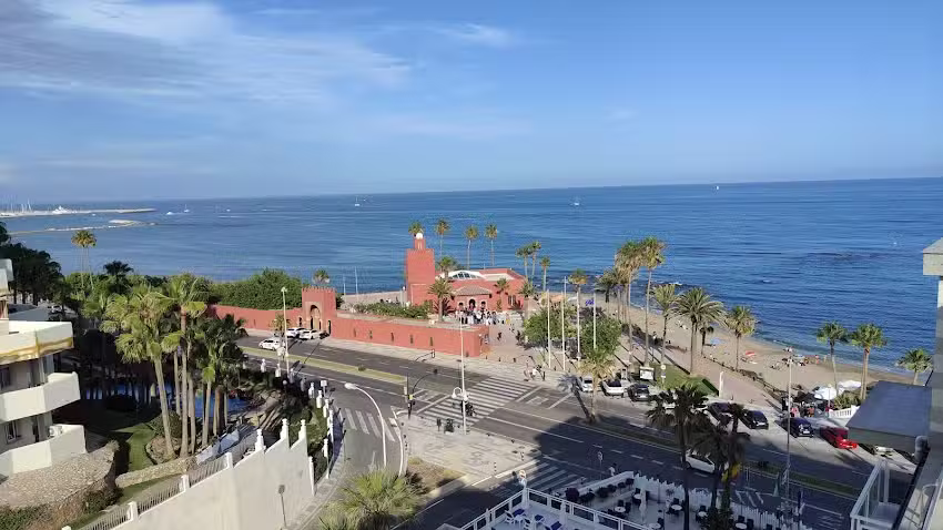 Sky Bar Hotel Las Arenas affiliated by Melia