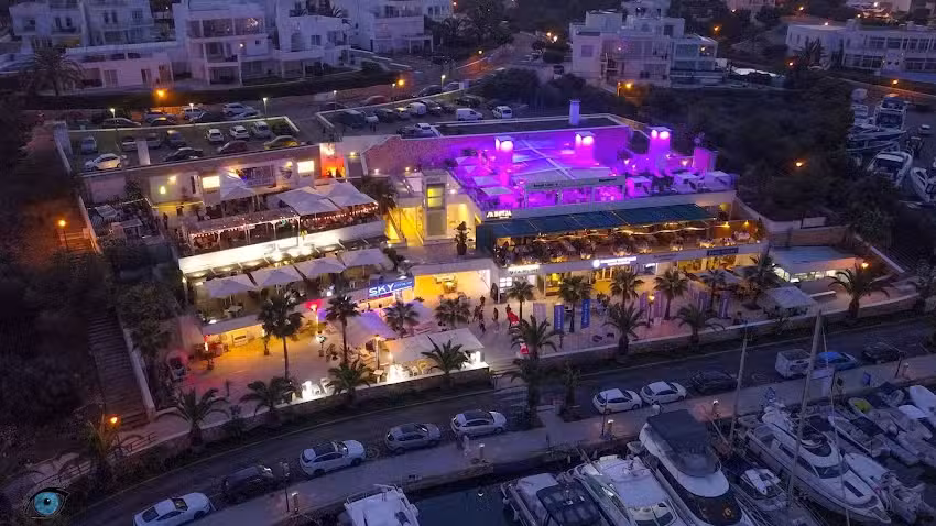 Sky Lounge Marina