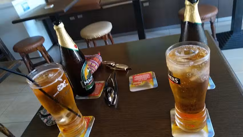 Smiley&rsquo;s Bar