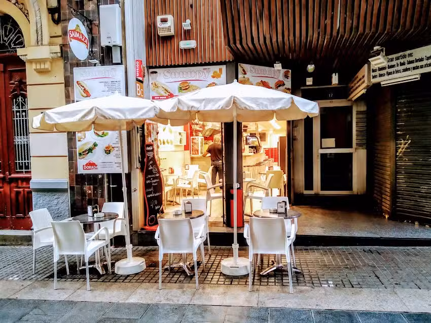 Snuupy Bar Cafeter&iacute;a