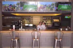 Sport bar Cafeter&iacute;a, Apuestas Deportivas, Local de Juego &ndash; Punt de Joc (Dragonera)