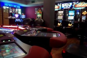 Sport bar, Cafeter&iacute;a, Apuestas Deportivas, Local de Juego &ndash; Punt de Joc (Es Castell)