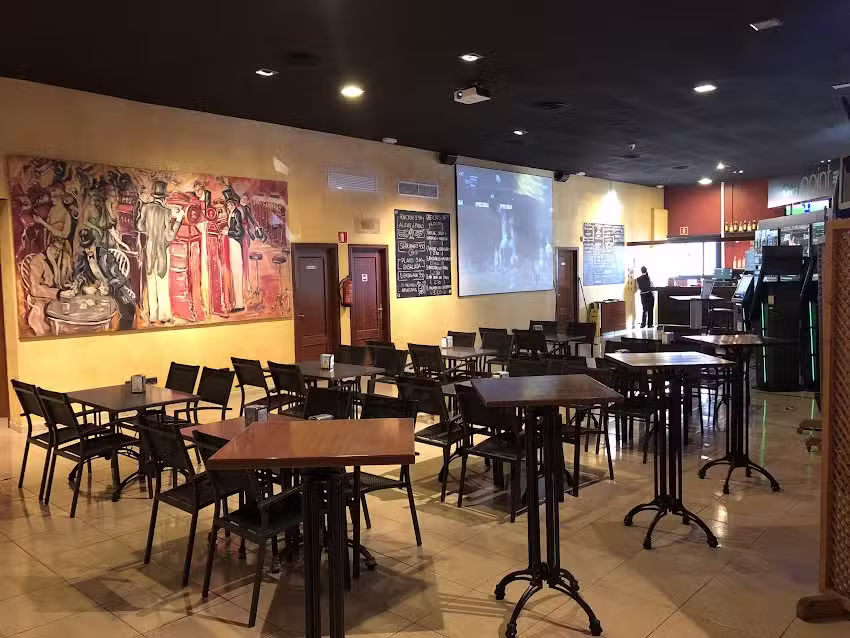 Sport bar Cafeteria, Apuestas Deportivas, Local de Juego &ndash; Punt de Joc (Pol&iacute;gon)