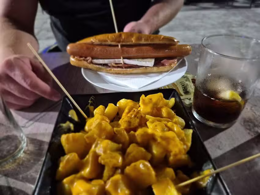 SPORTS BAR EL POLI