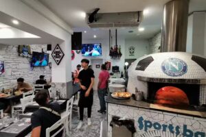 Sports Bar Italian Food &ndash; C. Marina