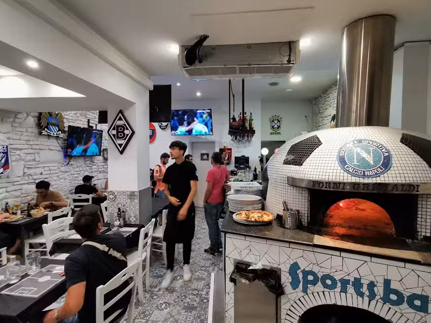 Sports Bar Italian Food &ndash; C. Marina