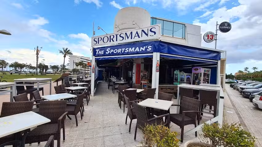 SPORTSMAN&rsquo;S BAR