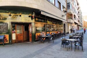 St. Patrick&rsquo;s Irish Tavern