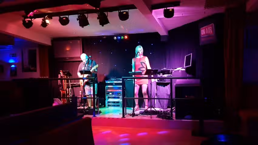 Stepps Music Bar