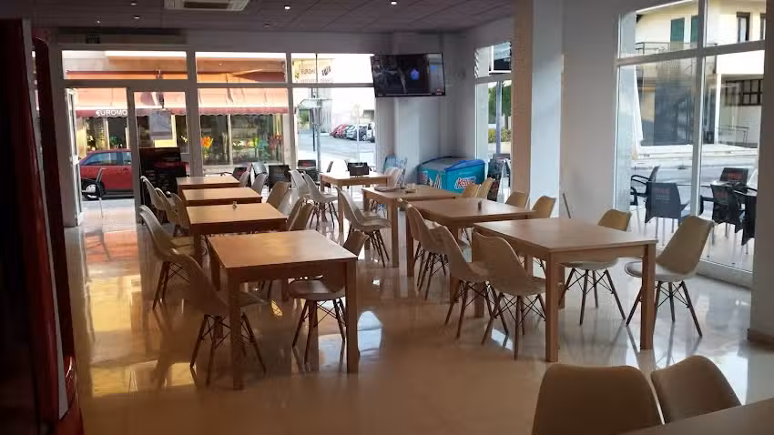 Stossi Snack Bar