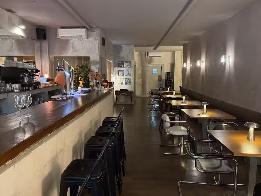 Studio Bar