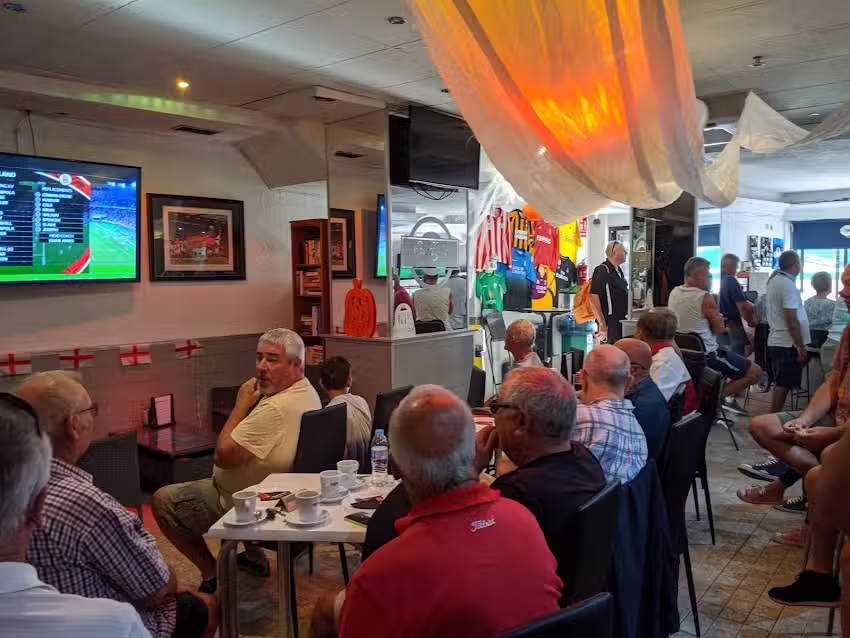 Sully&rsquo;s Sports Bar & Grill