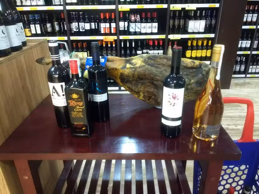 Supercash Garrucha & Vinoteca Indalo