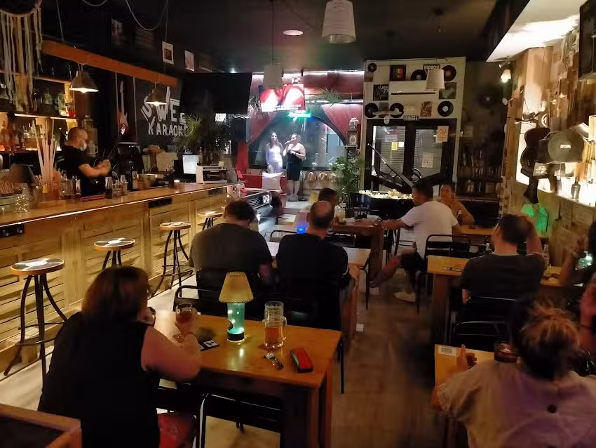 SWEET KARAOKE CALAFELL