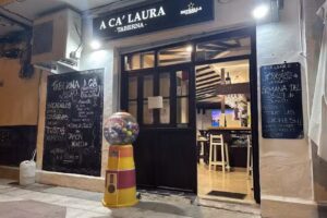 Taberna A Ca&acute;Laura