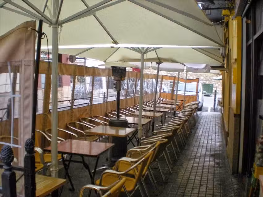 Taberna Bar El Yelmo