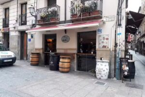 Taberna del T&iacute;o Blas La Laurel