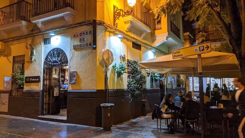 Taberna El Poema