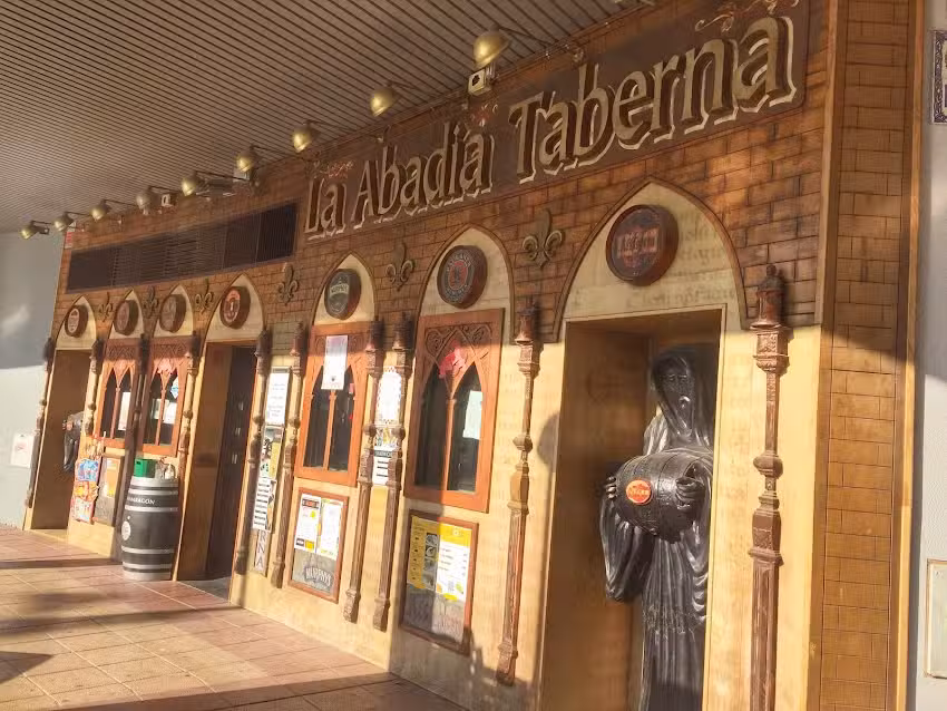 Taberna La Abad&iacute;a