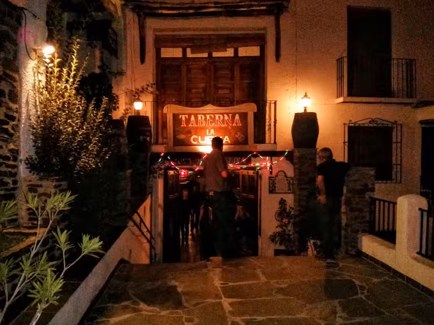 Taberna La Cueva