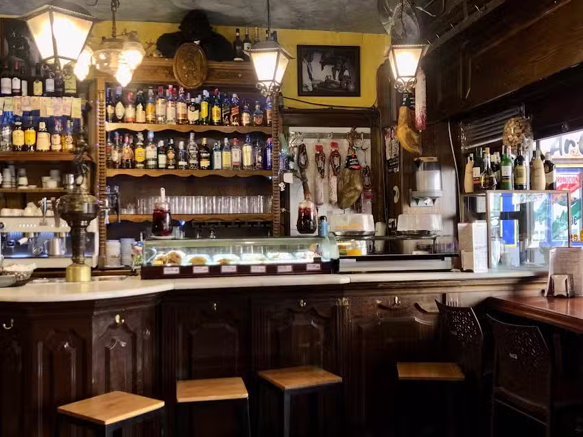 TABERNA LA T&Iacute;A CEBOLLA