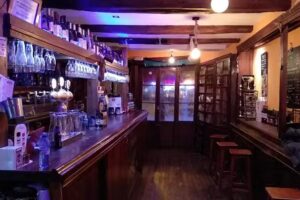 Taberna Mu&ntilde;oyerro / Lud@rts Connection