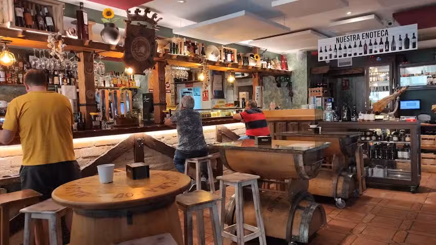 Taberna tres hermanos