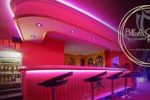 Table Dance &ndash; BLACK ROSE Marbella