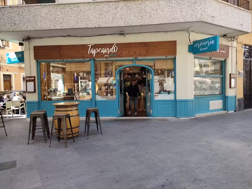Tapeando | Bar de tapas y pintxos en Valencia | Taberna y Cervecer&iacute;a