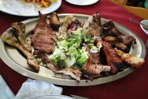 Tapeo de Herreros (bar de las piscinas municipales)