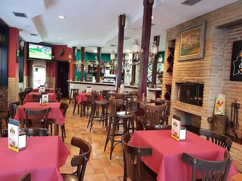 Taperia cami&ntilde;o da mina