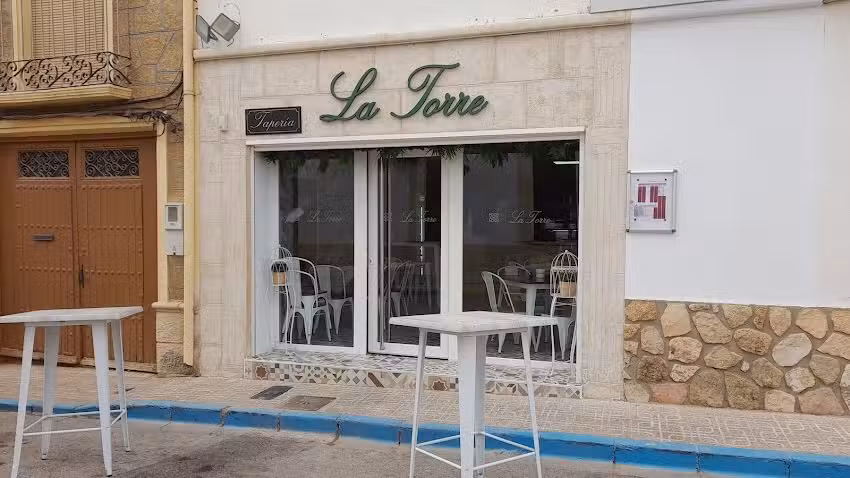 Taper&iacute;a La Torre.