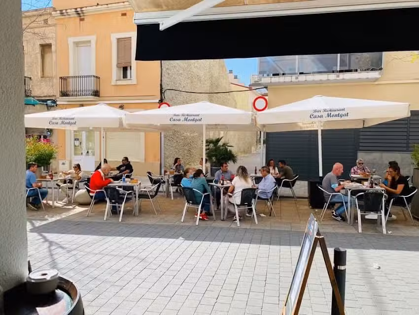 tapes & bar restaurant CASA MONTGAT