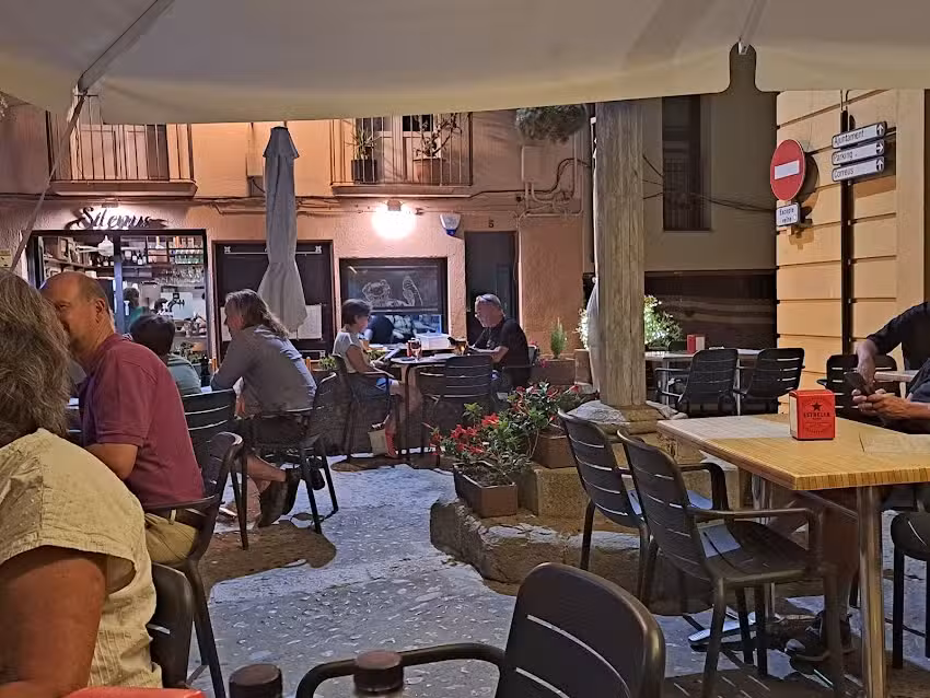 Taverna Silenus
