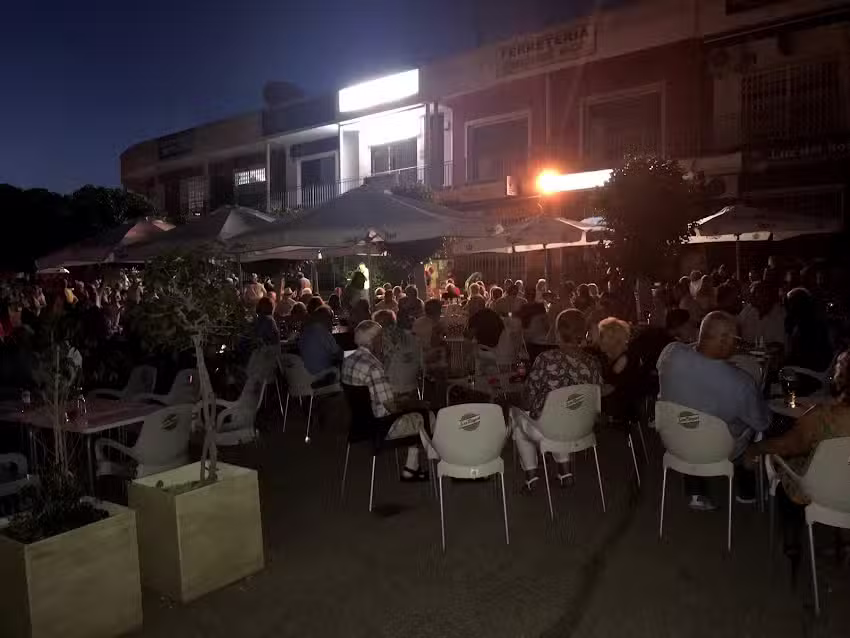 Tel&rsquo;s Bar
