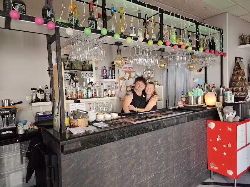 Ten Ten Lounge &ndash; Benalm&aacute;dena
