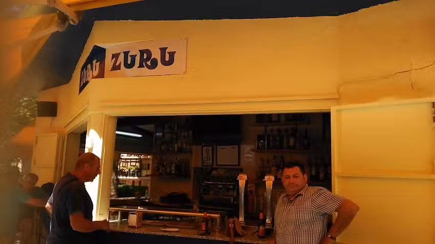 Terraza de verano &laquo;Zuru-Zuru&raquo;