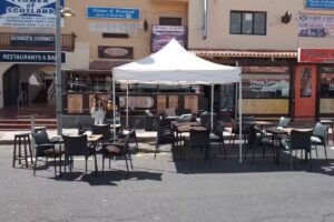 The Cave &ndash; Lounge Cafe