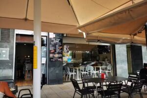 The &laquo;Cly&raquo; Bar