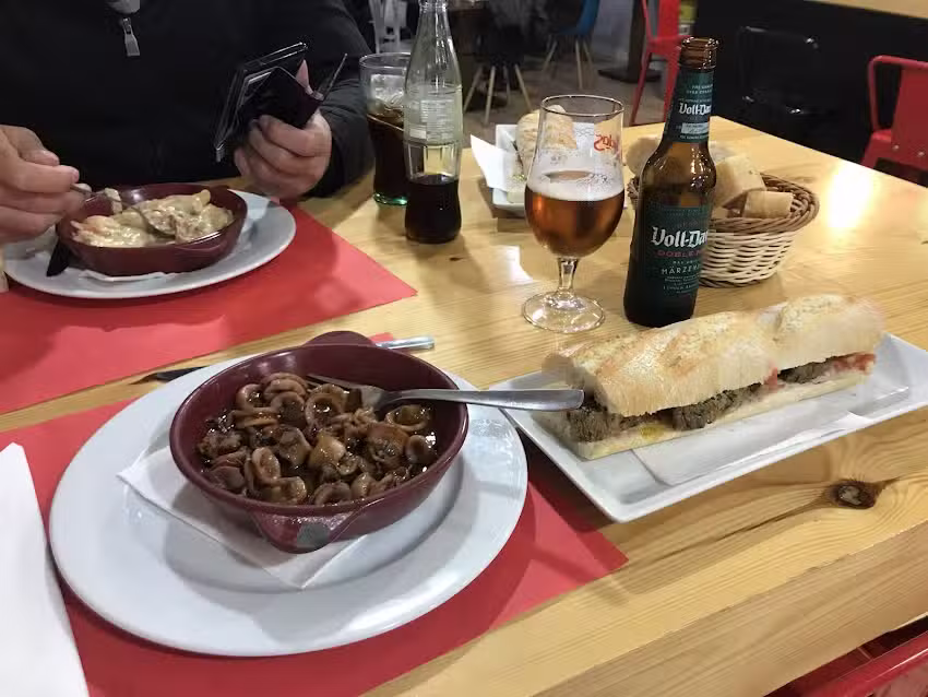 THE GARDEN BAR