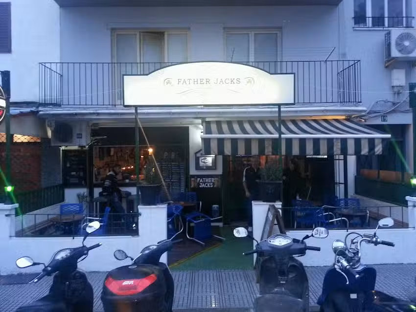 The General Sports Bar Ibiza