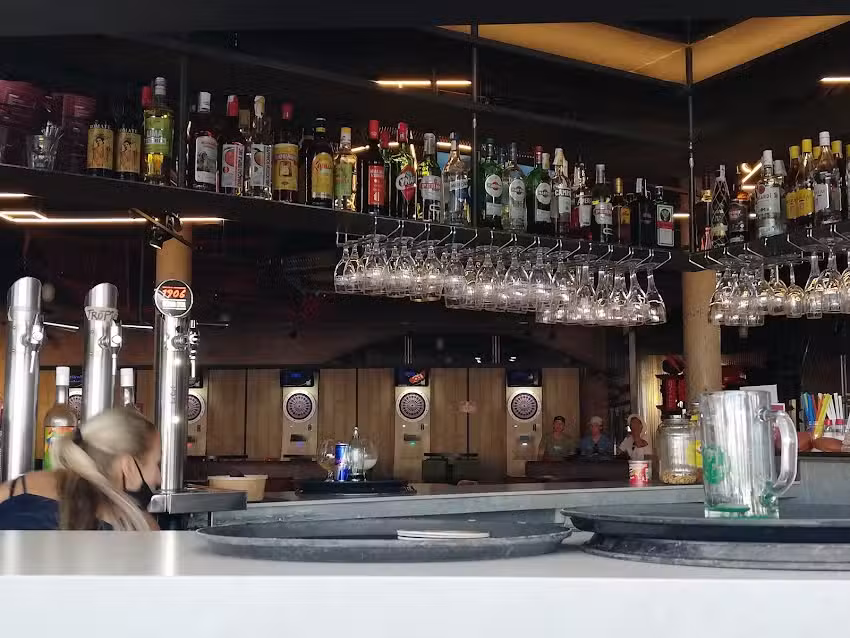 The Harrow Maspalomas sport bar &ndash; Holiday World