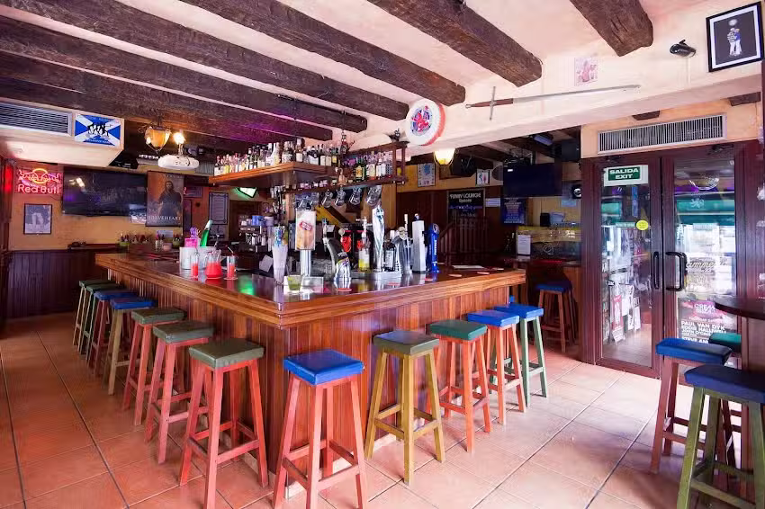 The Highlander Scottish Pub