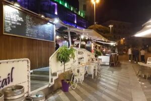 The Moon Terraza Cocktail Bar