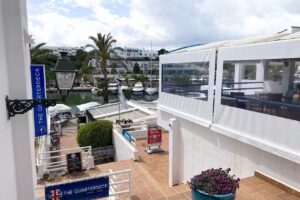 The Quarterdeck Caf&eacute; Bar