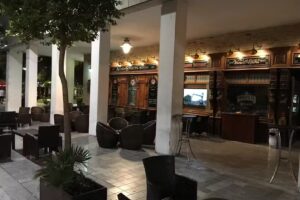 The Red Lion (Irish pub)