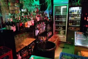 The Sinner Metal Bar